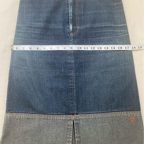 Vintage Mooks 2-toned denim skirt. Straight/A-line, mid-length, split at front. - Picture 7 of 9